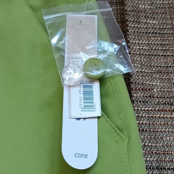 NWT Field Gear Performance Golf Shorts - Picture 3 of 4